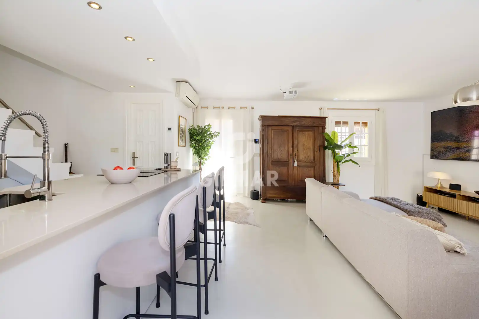 Vista exterior de Casa adosada en venta en Marbella con Calefacción, Piscina y Amueblado