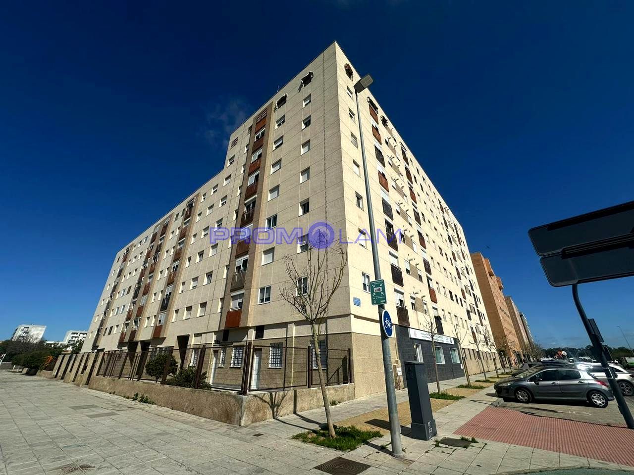 Exterior view of Planta baja for sale in  Sevilla Capital  with Air Conditioner