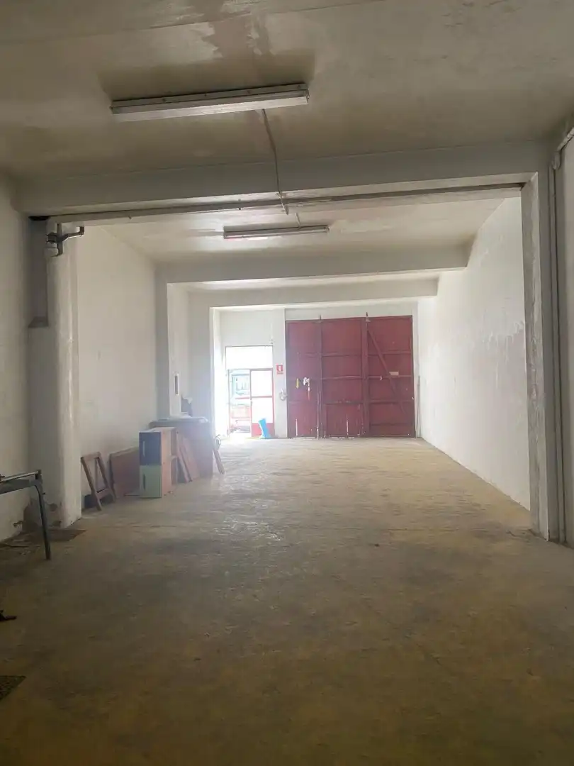 Local comercial en alquiler en Travesía de Meicende 86, imagen 4