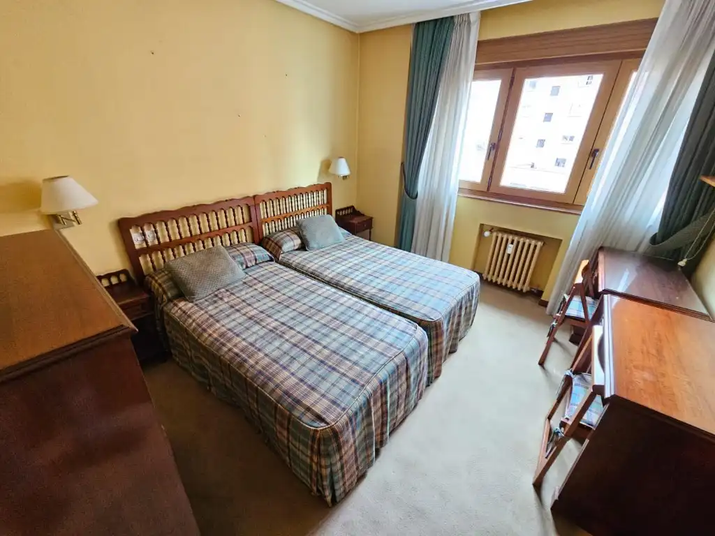 Habitación de Piso en venta en Avilés