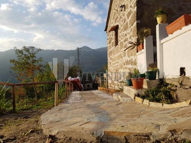 Casa-chalet en Venta en LUGAR  SEIJIDOS en Covelo