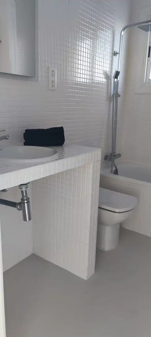 Bathroom of Apartments for rent in Castelldefels  with Air Conditioner, Heating and Furnished