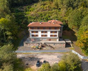 Vista exterior de Edifici en venda en Urretxu