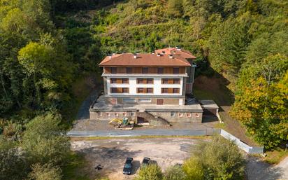 Vista exterior de Edifici en venda en Urretxu