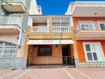 Villa avec balcon à vendre à Santiago de la Ribera