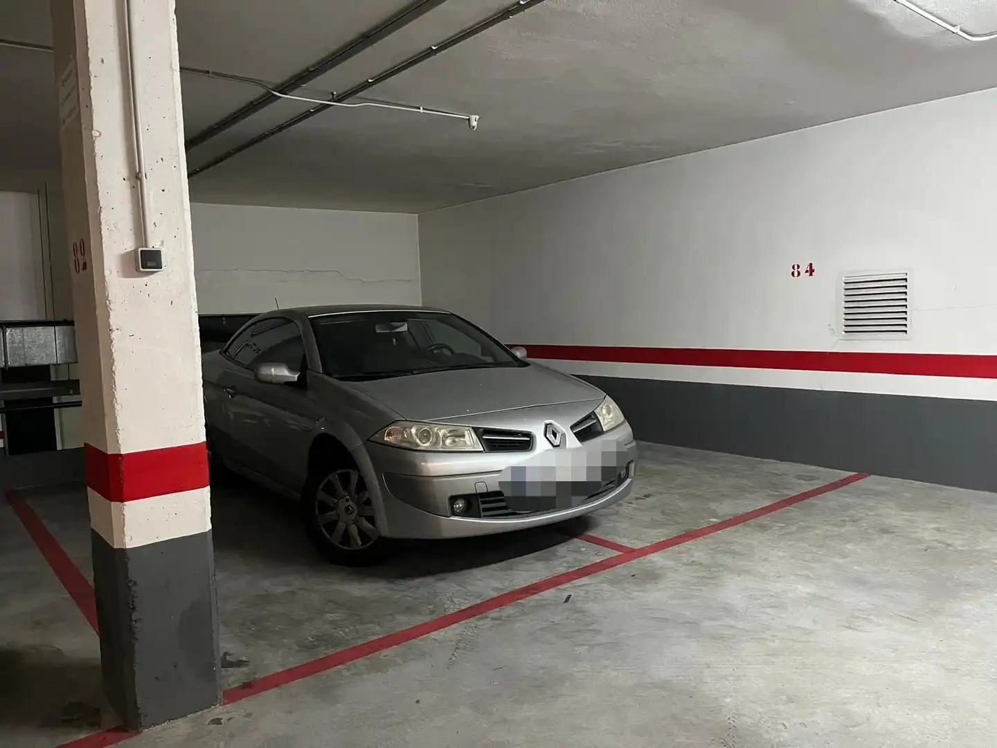 Aparcament de Garatge en venda en Oleiros
