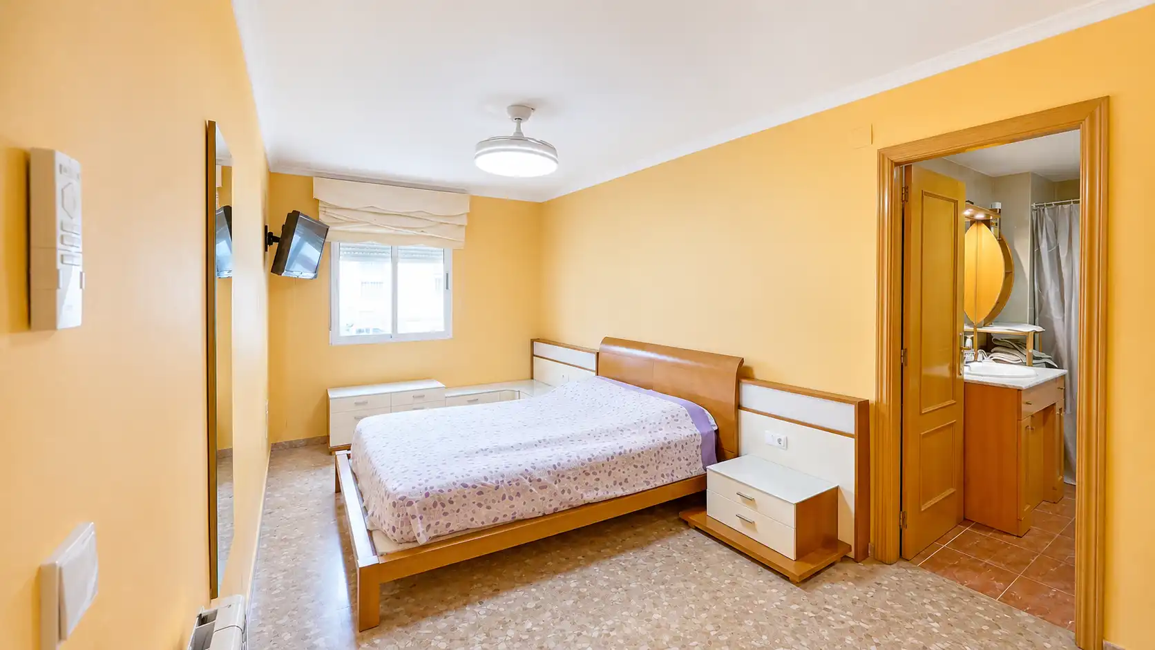 Habitación de Piso en venta en Cheste con Calefacción y Balcón