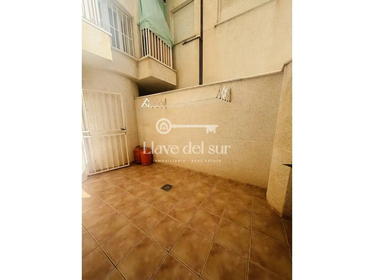 Piso con balcón en venta en Casco Antiguo, imagen 17