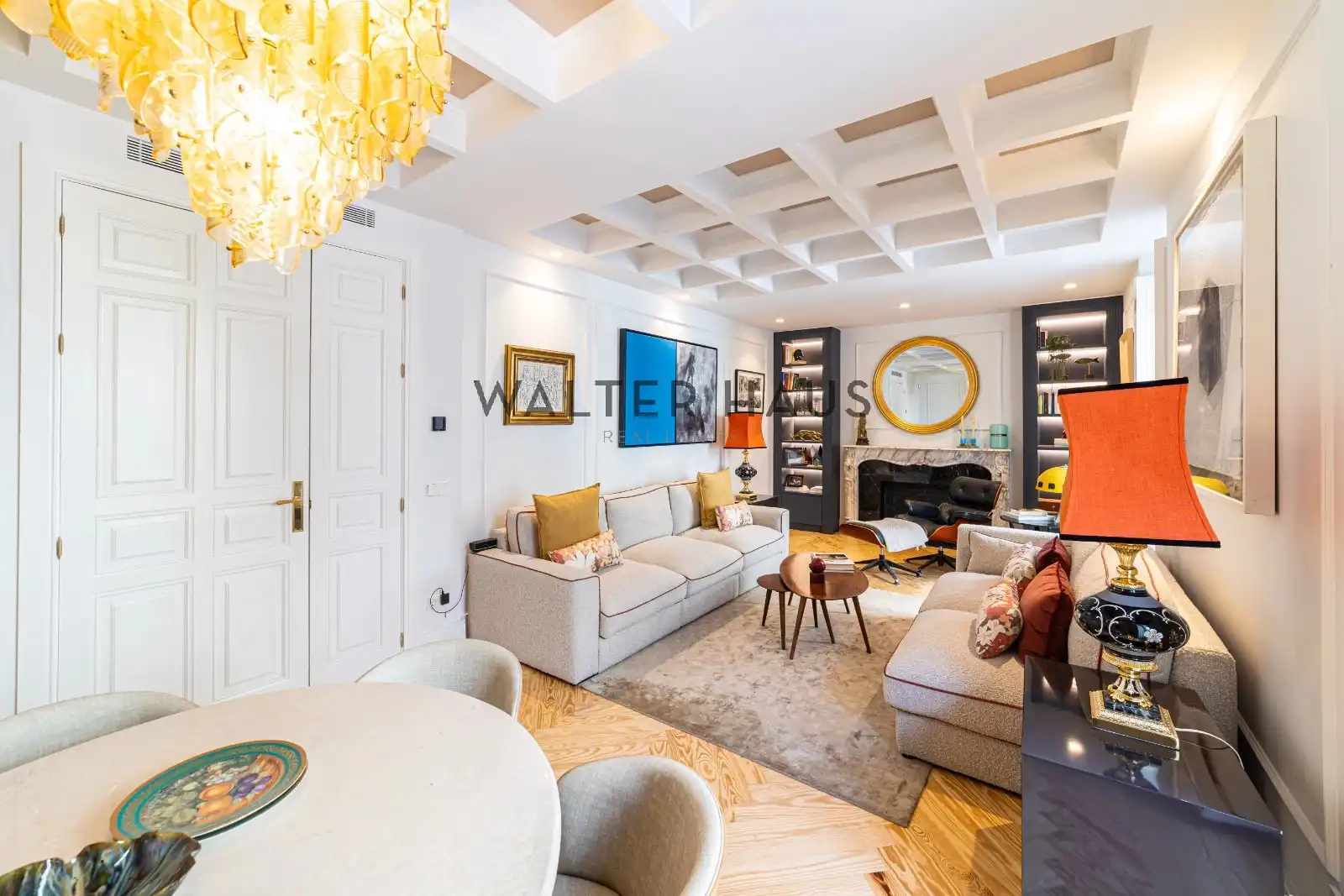 Living room of Flat for sale in Chamberí