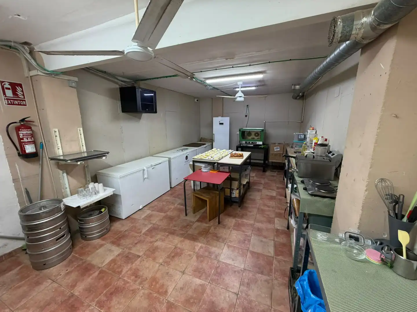 Local comercial en traspàs a Les Corts, imagen 25