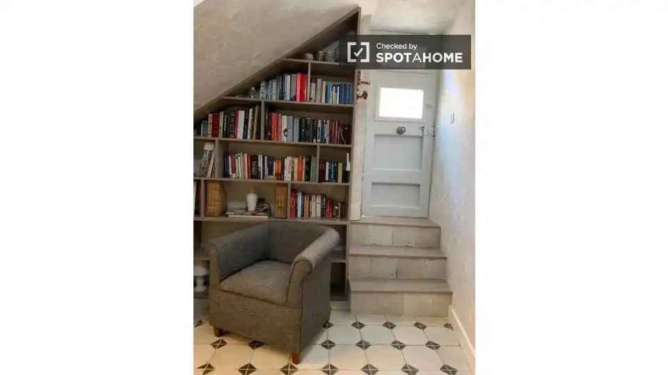 Flat for rent in Godella  with Air Conditioner, Heating and Furnished