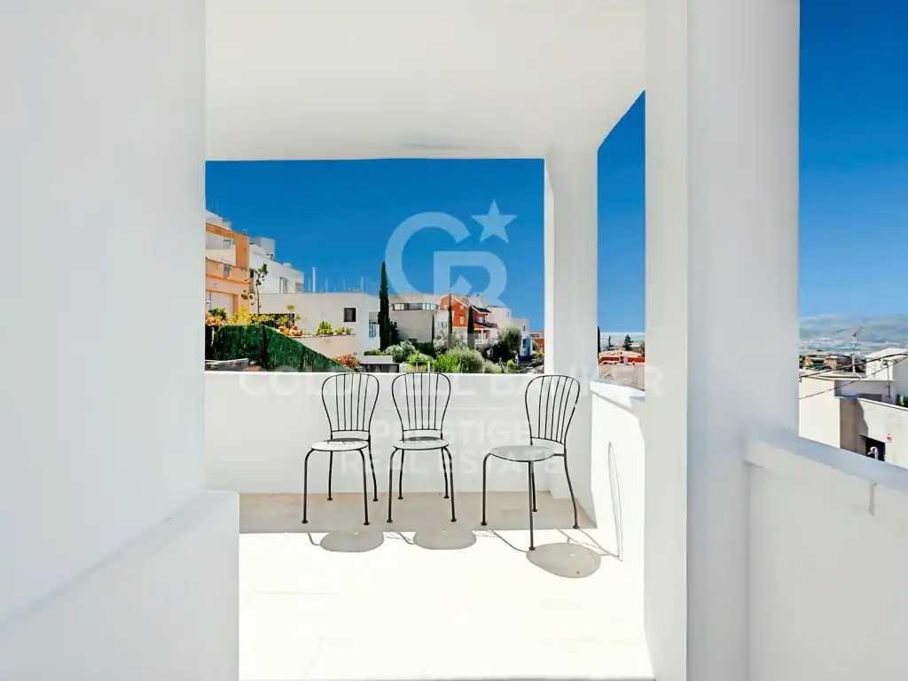 Terrace of Houses for sale in Esplugues de Llobregat