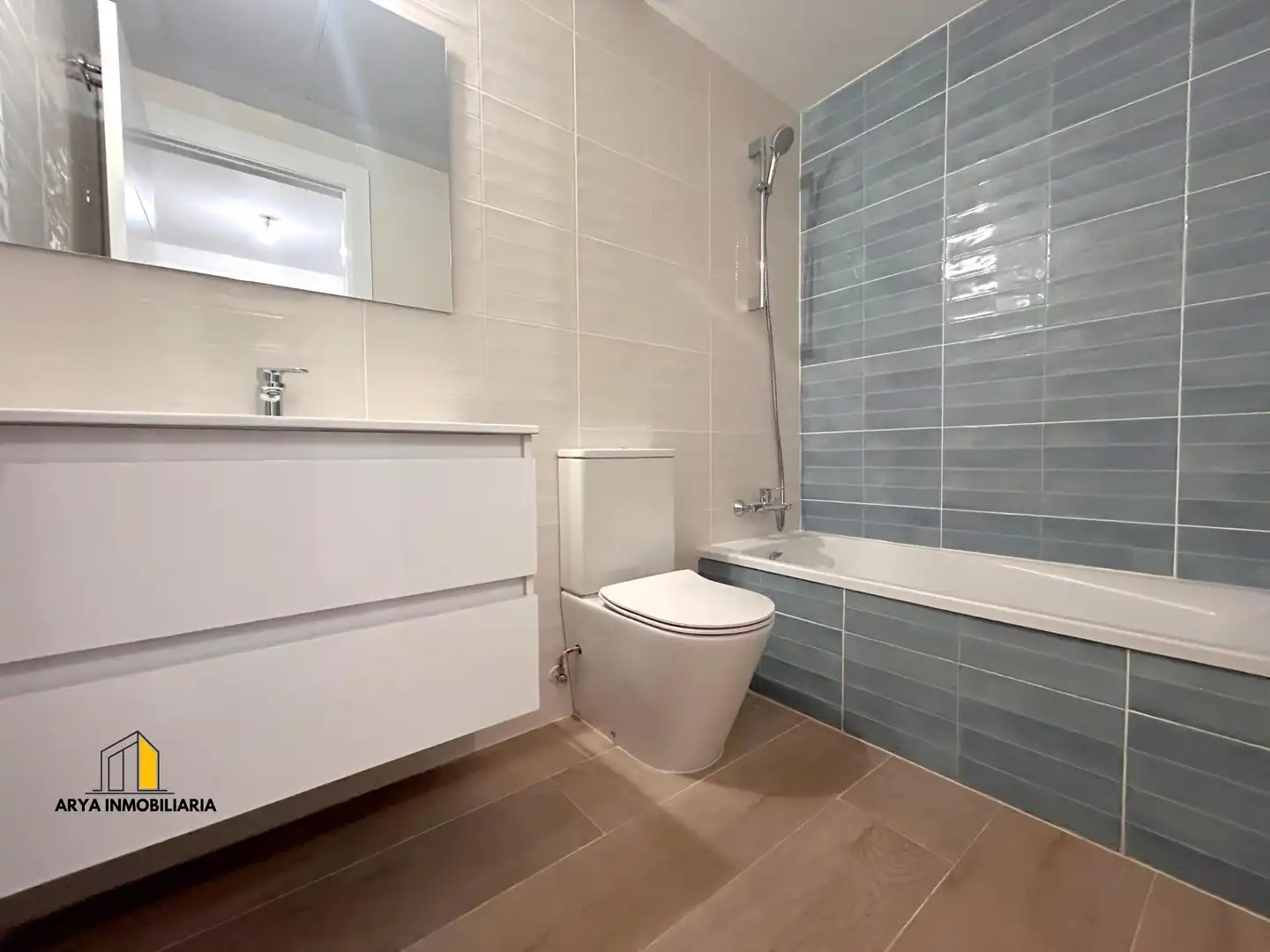Bathroom of Flat for sale in Torrejón de Ardoz  with Heating, Terrace and Storage room