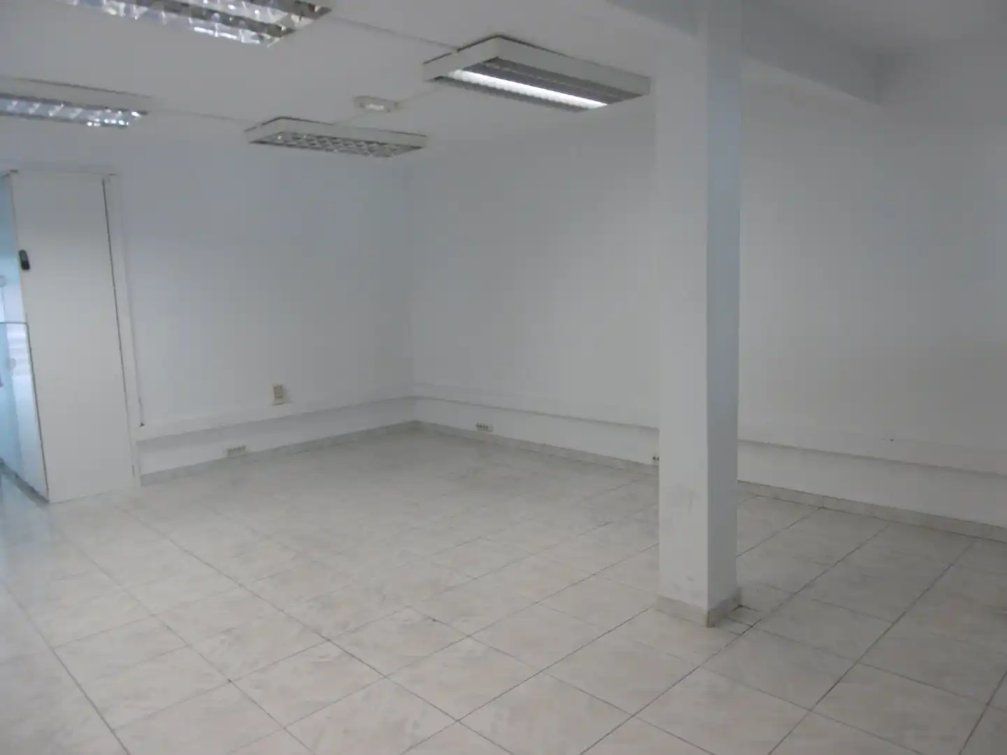 Office for rent in Madrid  with Air Conditioner and Heating