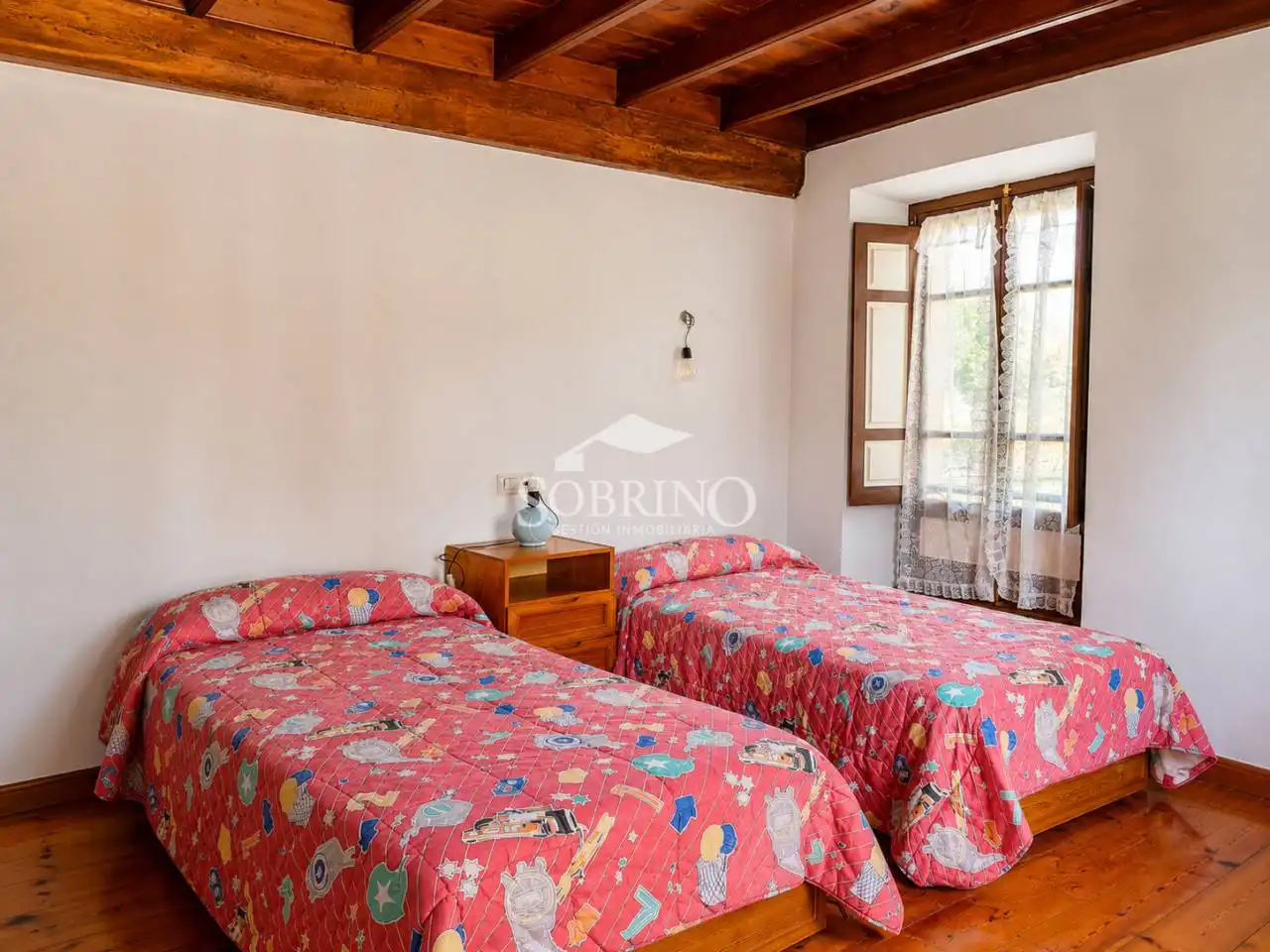 Casa amb jardí en venda a Calle Narganes, imagen 14