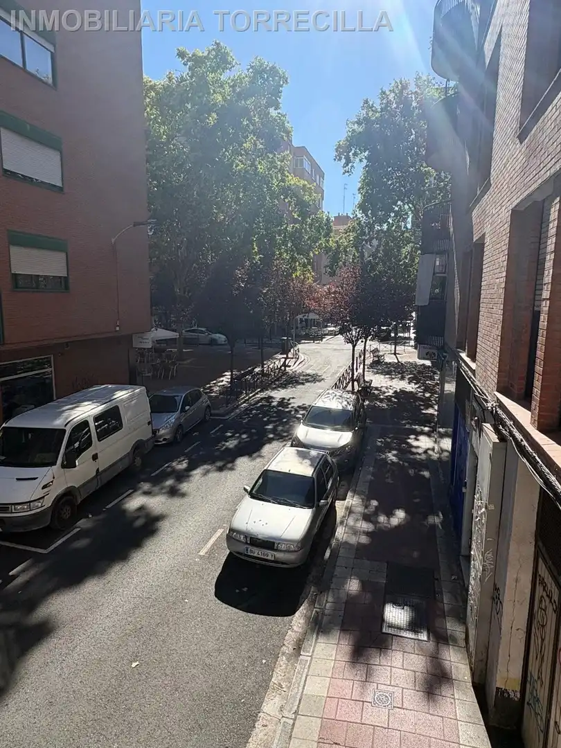 Vista exterior de Piso en venta en Rondilla