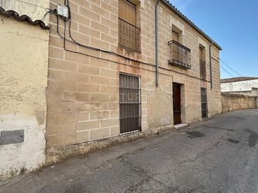 Casa amb jardí en venda a Trujillo