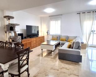 Living room of Single-family semi-detached for sale in Mairena del Aljarafe  with Air Conditioner, Storage room and Community pool