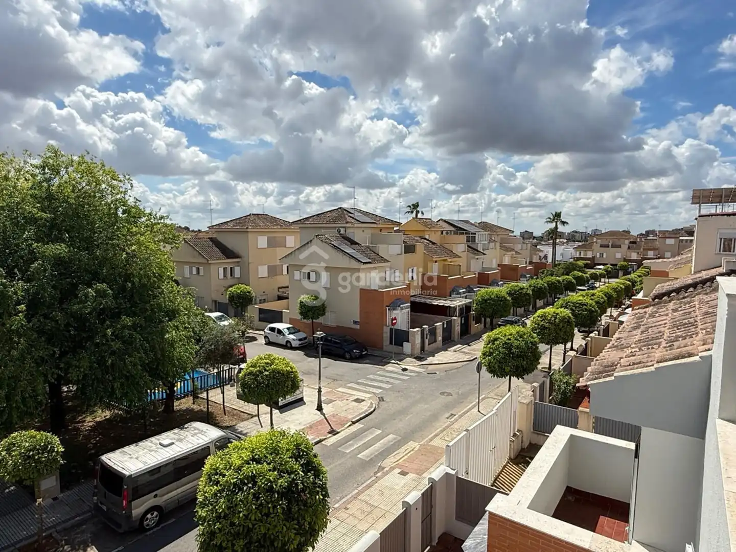 Vista exterior de Casa adosada en venta en Castilleja de la Cuesta con Aire acondicionado y Terraza