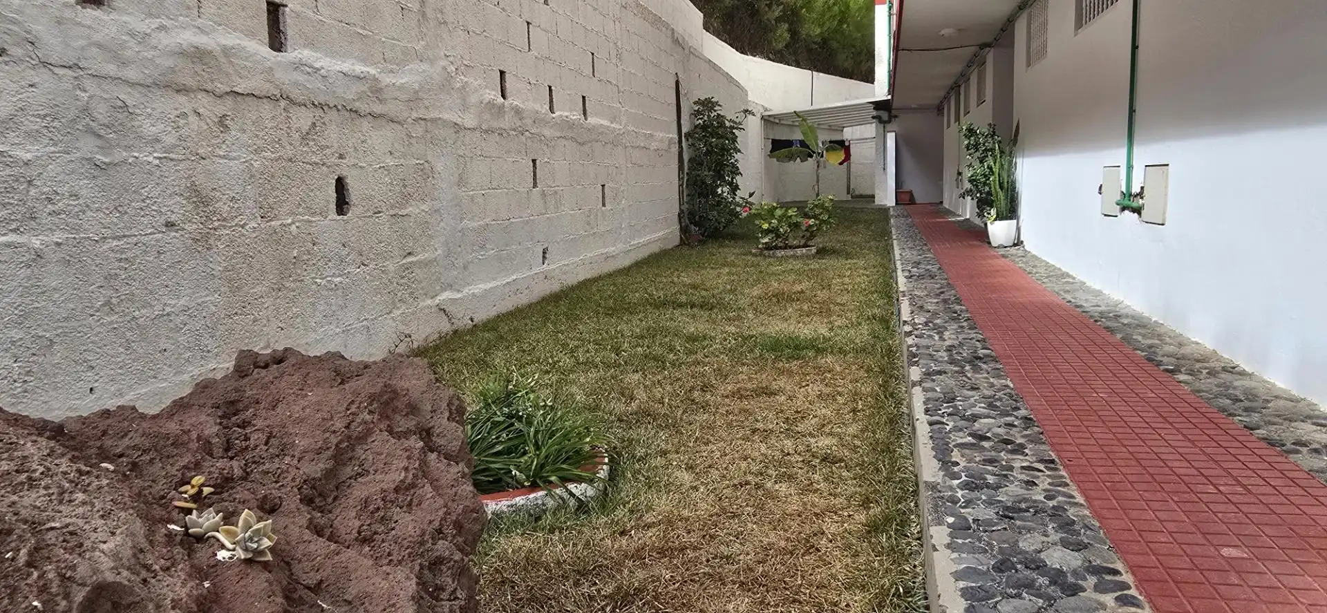 Jardín de Piso en venta en San Cristóbal de la Laguna con Balcón y Piscina comunitaria