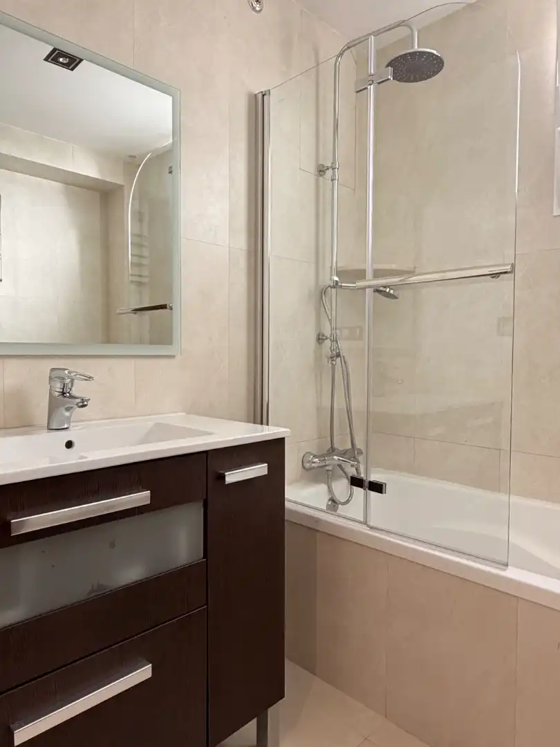 Flat with terrace to rent in Carrer de Manuel Bellido 28, imagen 6