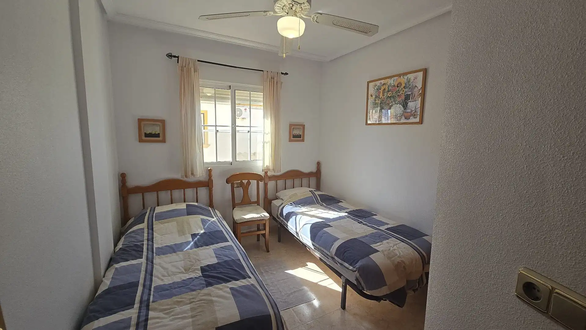 Dormitori de Finca rústica en venda en Orihuela amb Jardí privat, Terrassa i Moblat