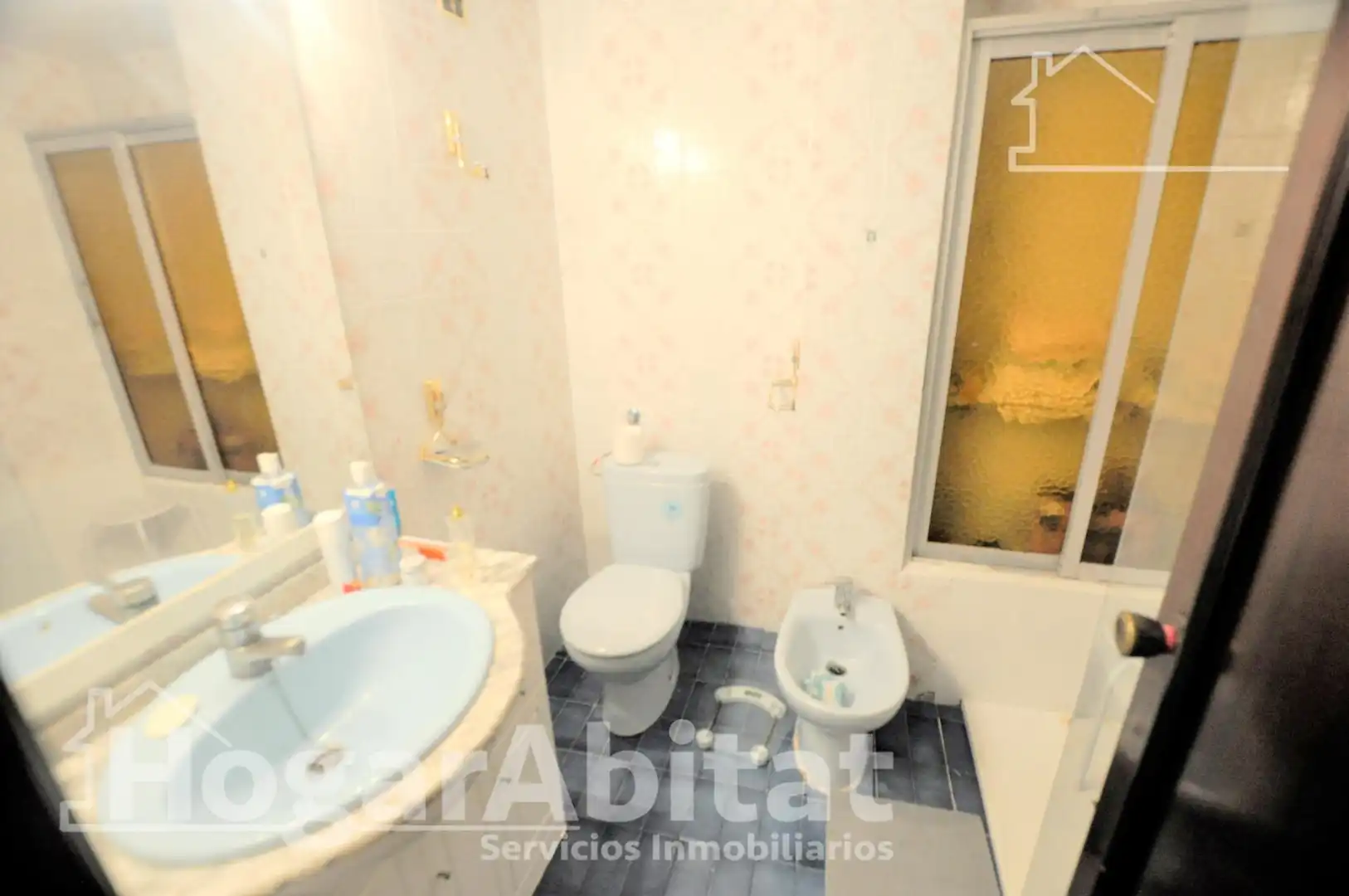 Baño de Piso en venta en Valencia con Terraza