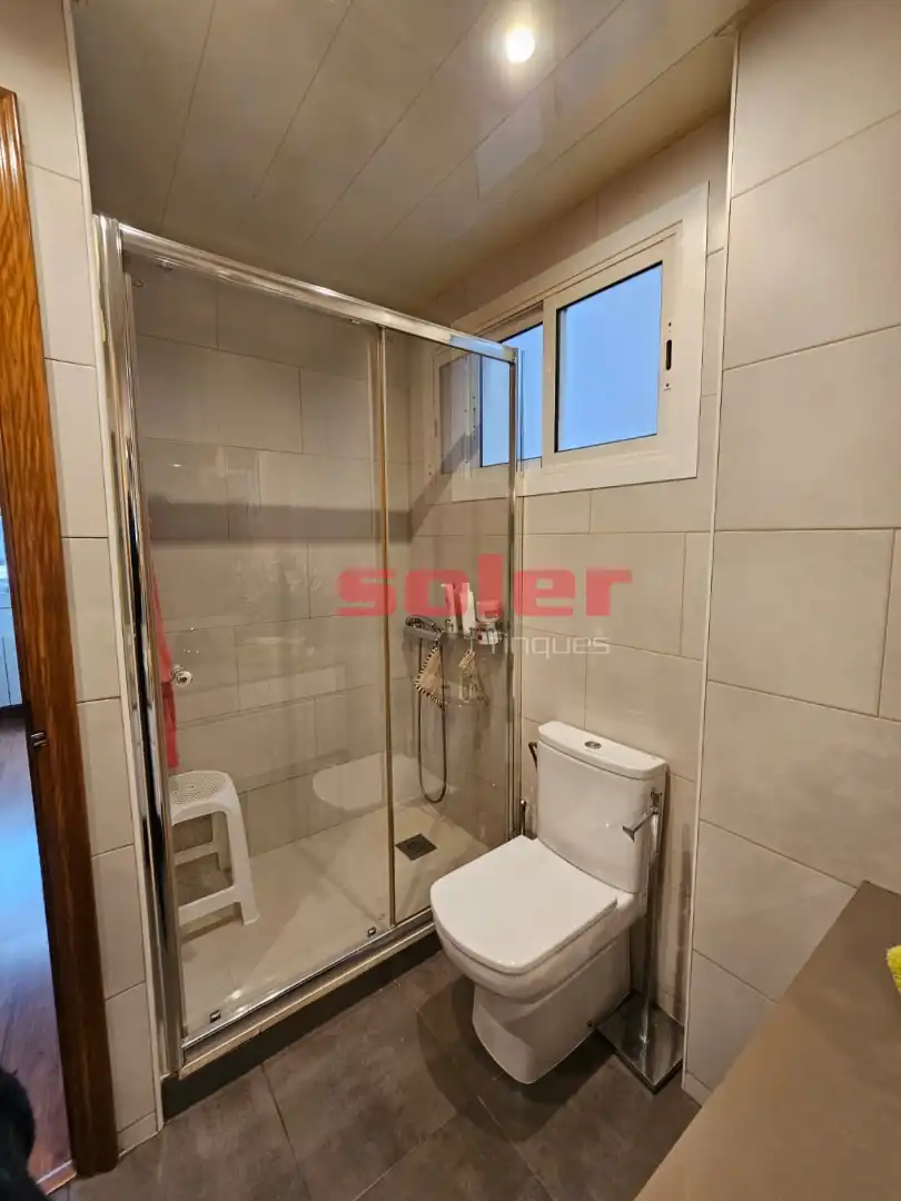 Baño de Piso en venta en Barcelona con Aire acondicionado y Calefacción