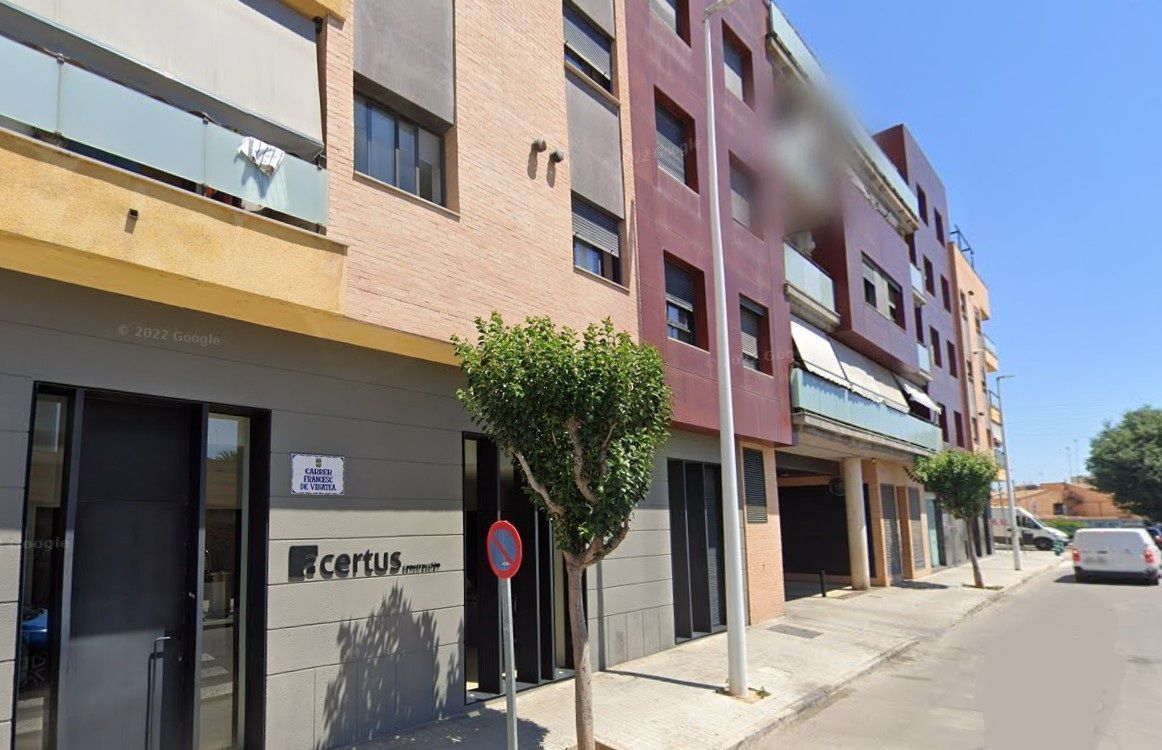 Vista exterior de Garatge en venda en Catarroja