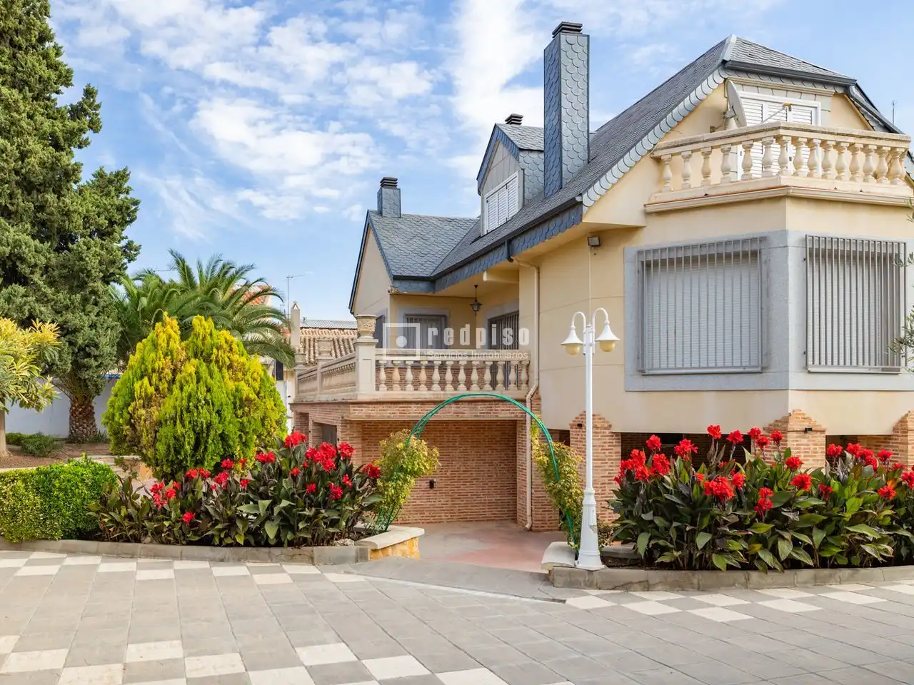 Vista exterior de Casa o xalet de lloguer en Madridejos amb Aire condicionat, Calefacció i Terrassa