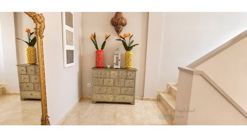 Exclusivo adosado con solárium, vistas panorámicas y piscina en Roca Llisa, image 3