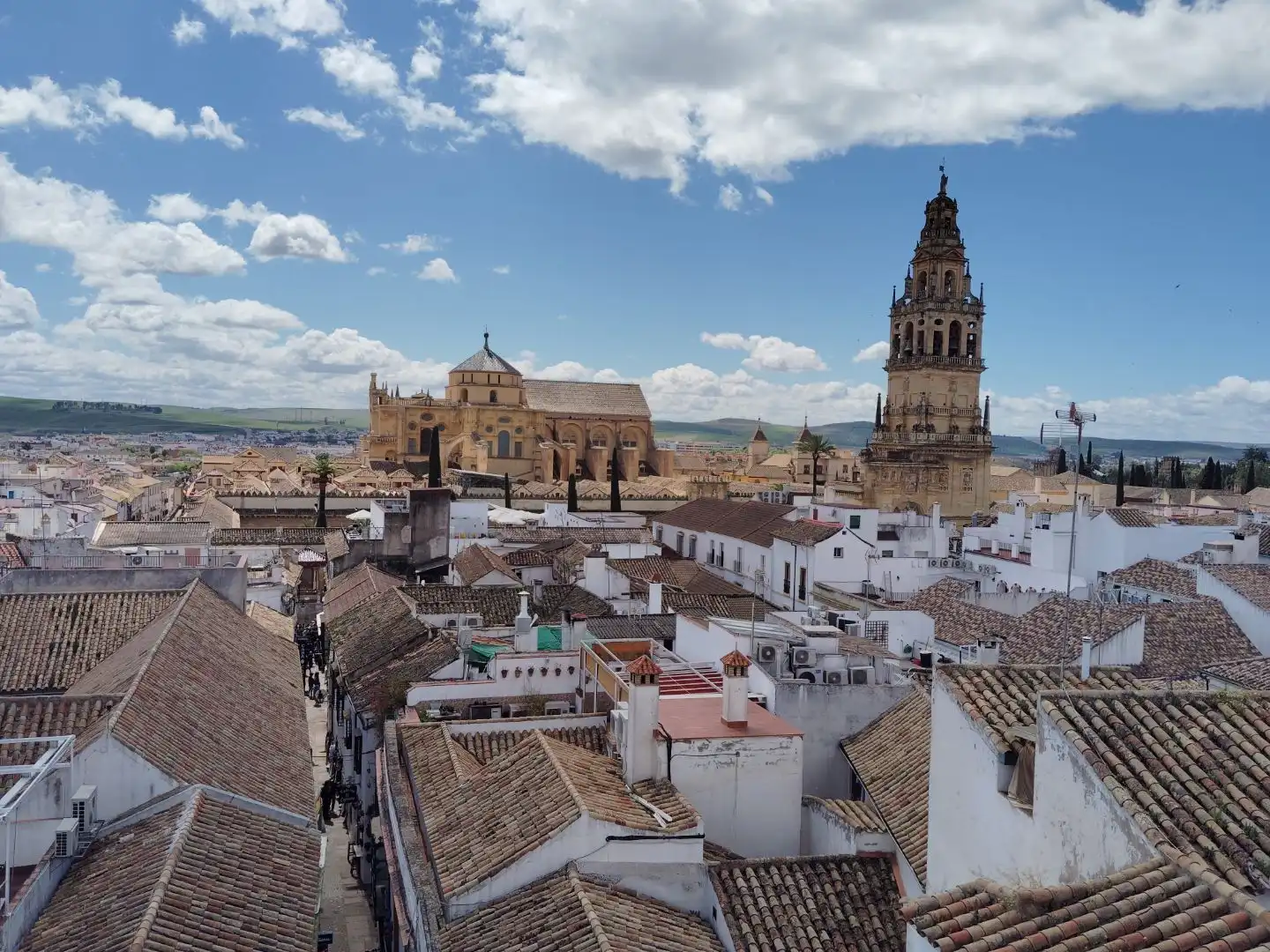 Exterior view of Flat for share in Córdoba  with Air Conditioner, Heating and Terrace