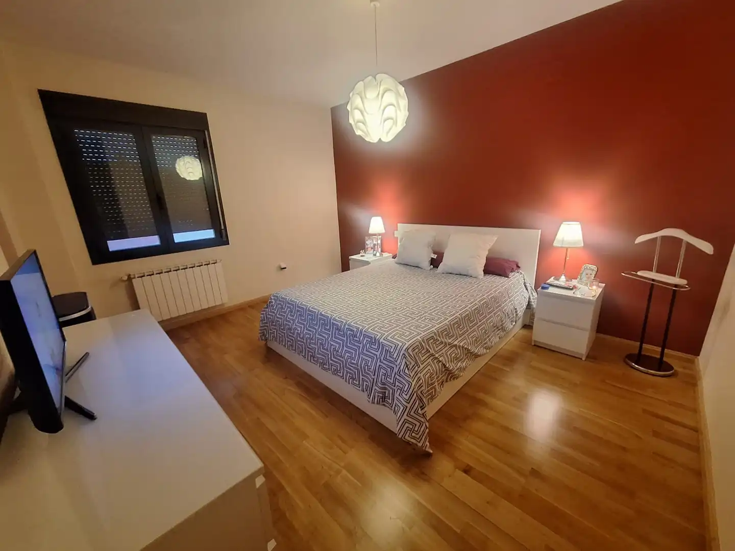 Habitación de Casa adosada en venta en Ciudad Real con Aire acondicionado, Calefacción y Jardín privado
