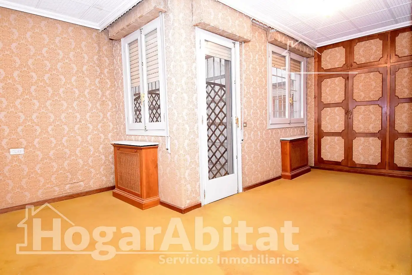 Habitación de Piso en venta en Castellón de la Plana / Castelló de la Plana con Calefacción y Balcón