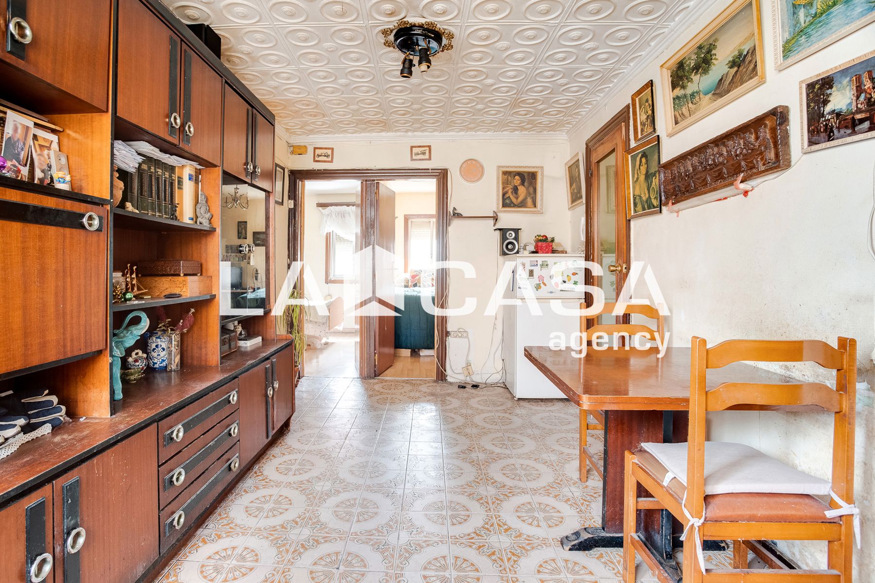Piso en venta en Carrer d'Almagro, Les Roquetes, Nou Barris,  Barcelona Capital