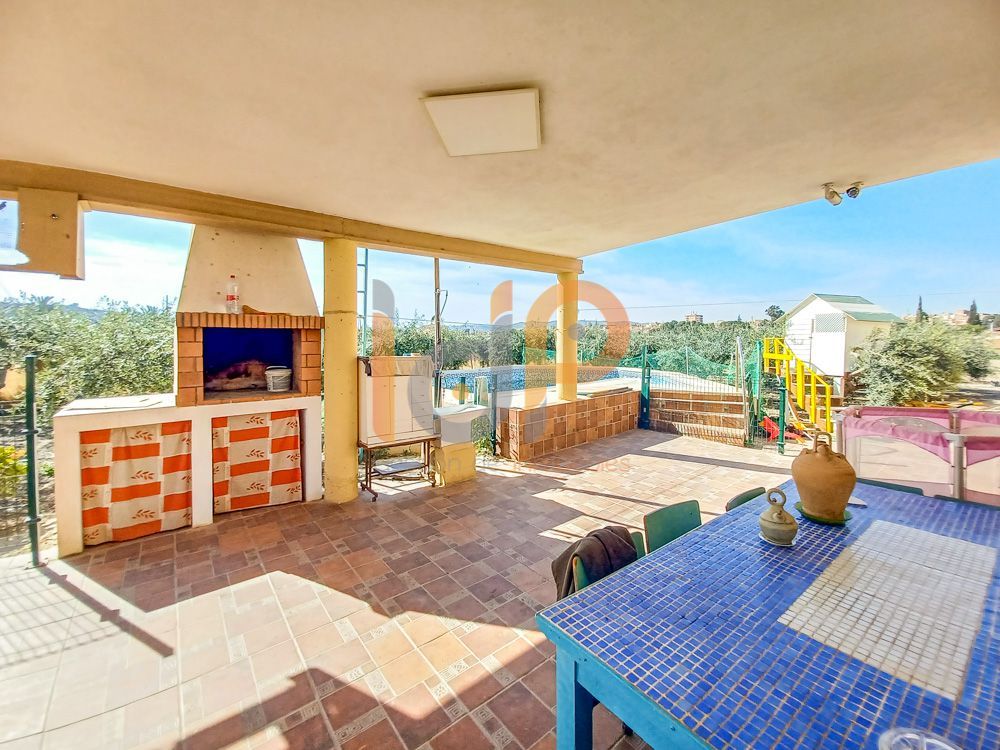 Vista exterior de Casa o xalet en venda en Cuevas del Almanzora amb Jardí privat