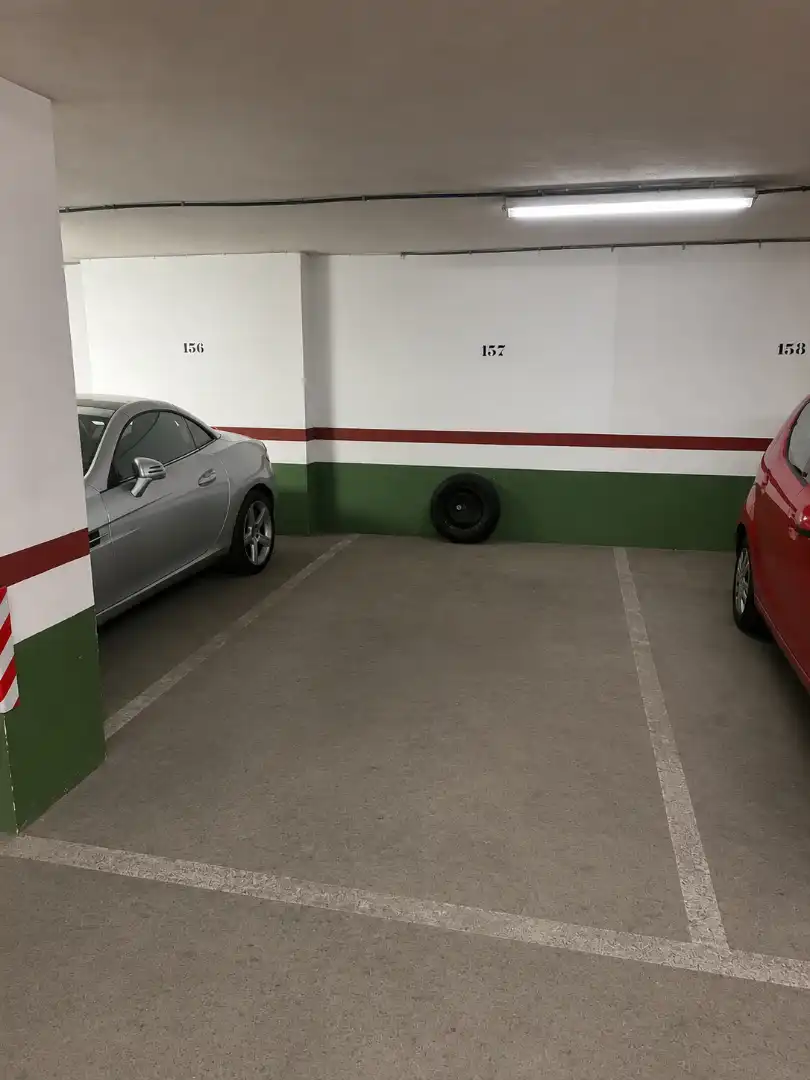Aparcament de Garatge de lloguer en Valencia