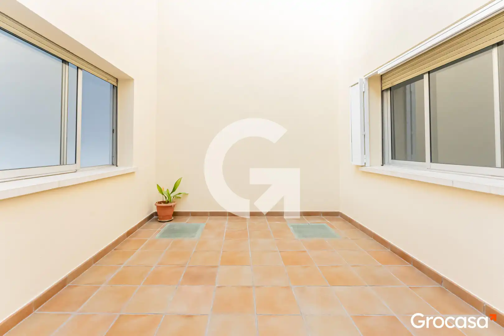 Garden of Houses for sale in Cornellà de Llobregat  with Air Conditioner, Heating and Terrace