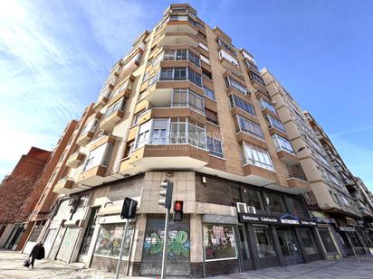 Exterior view of Flat for sale in Valladolid Capital