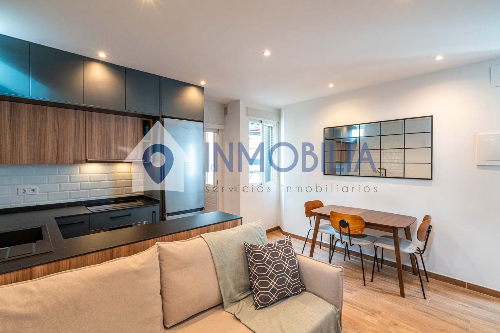 Living room of Flat for sale in  Madrid Capital  with Air Conditioner and Heating