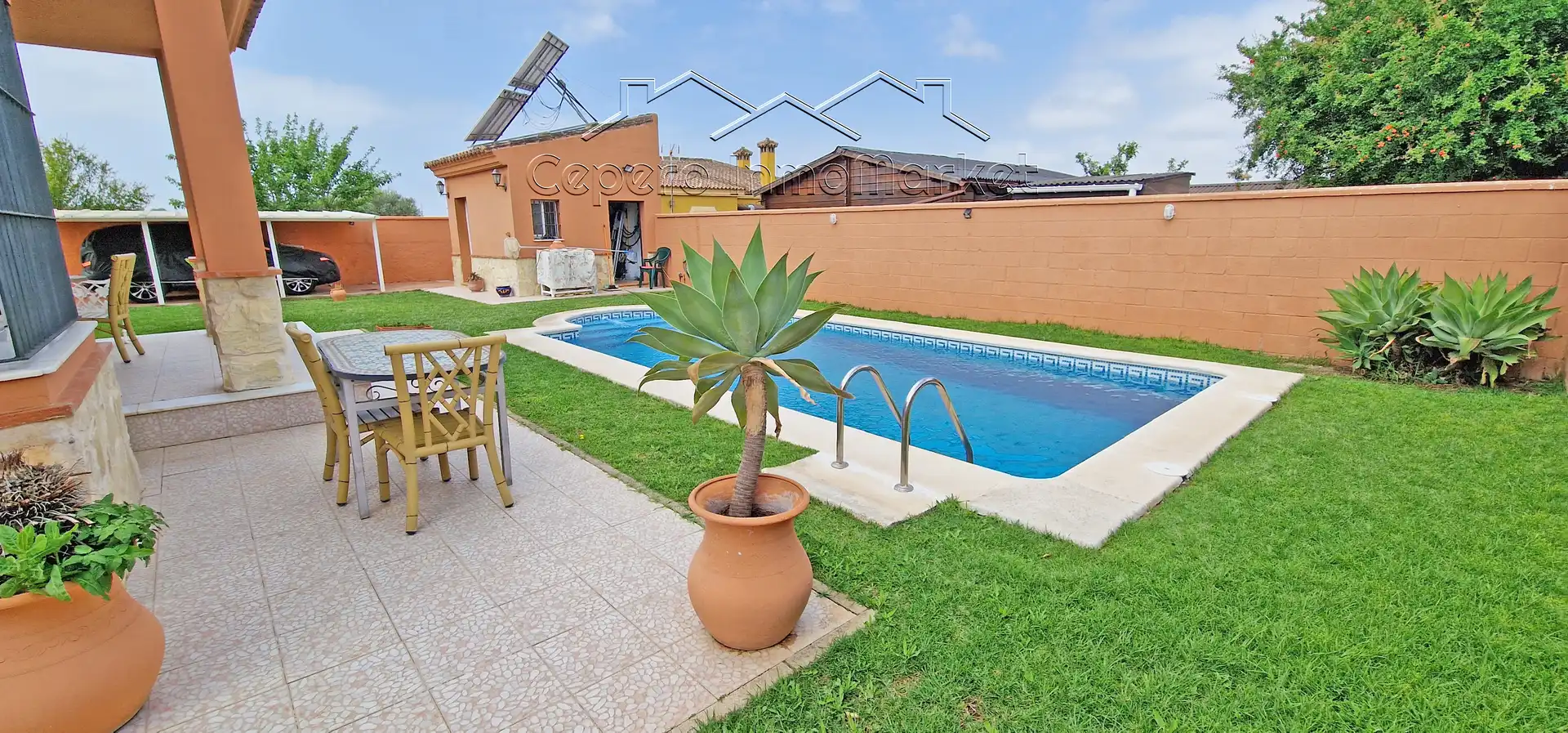 Piscina de Casa o xalet en venda en El Puerto de Santa María amb Aire condicionat, Jardí privat i Piscina