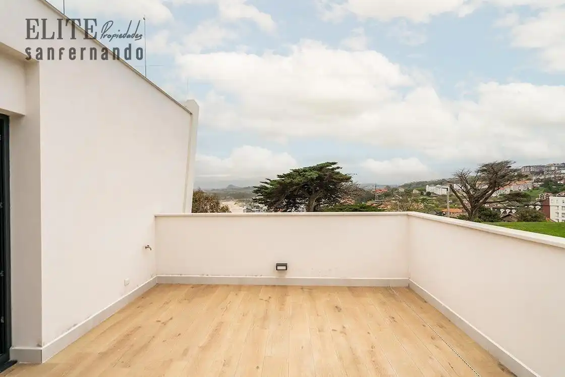 Terraza de Casa o chalet en venta en Suances con Calefacción, Jardín privado y Piscina
