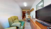 Living room of Flat for sale in  Madrid Capital  with Heating, Terrace and Alarm