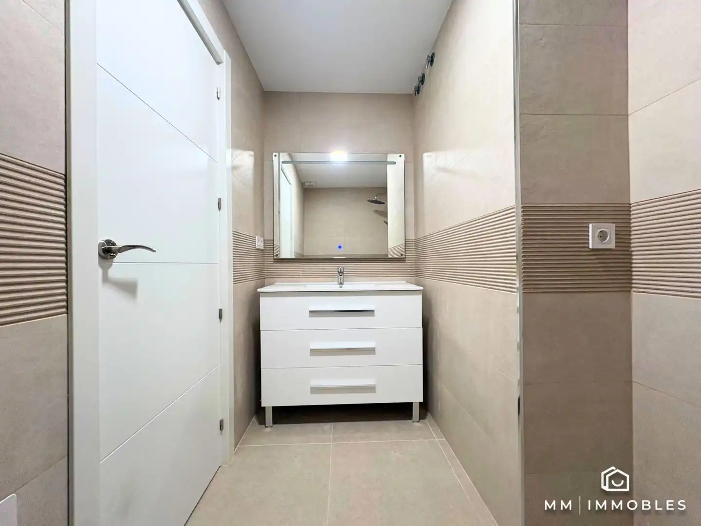 Badezimmer von Wohnung zum Verkauf in Granollers mit Heizung und Parkett