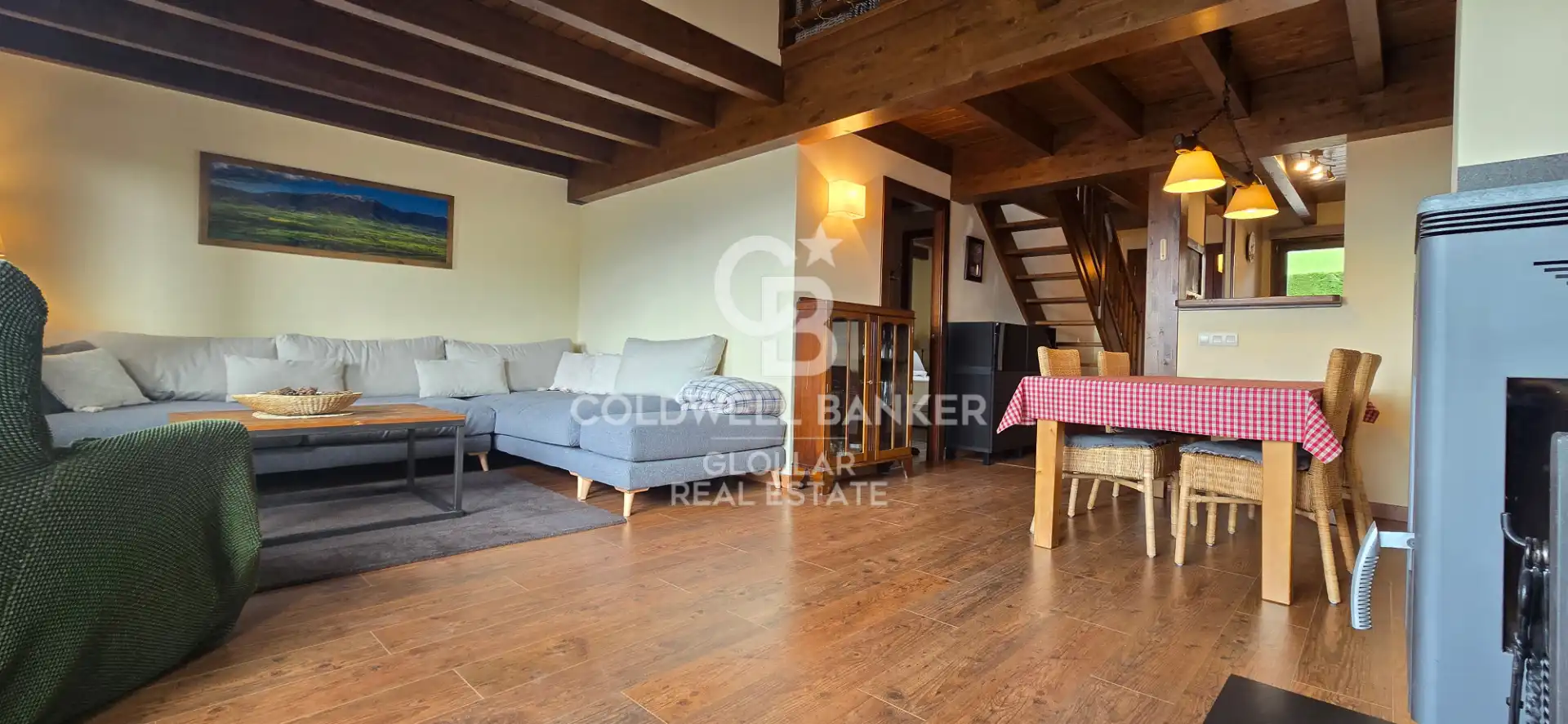 Living room of Duplexes for rent in Osséja  with Parquet flooring, Terrace and Furnished