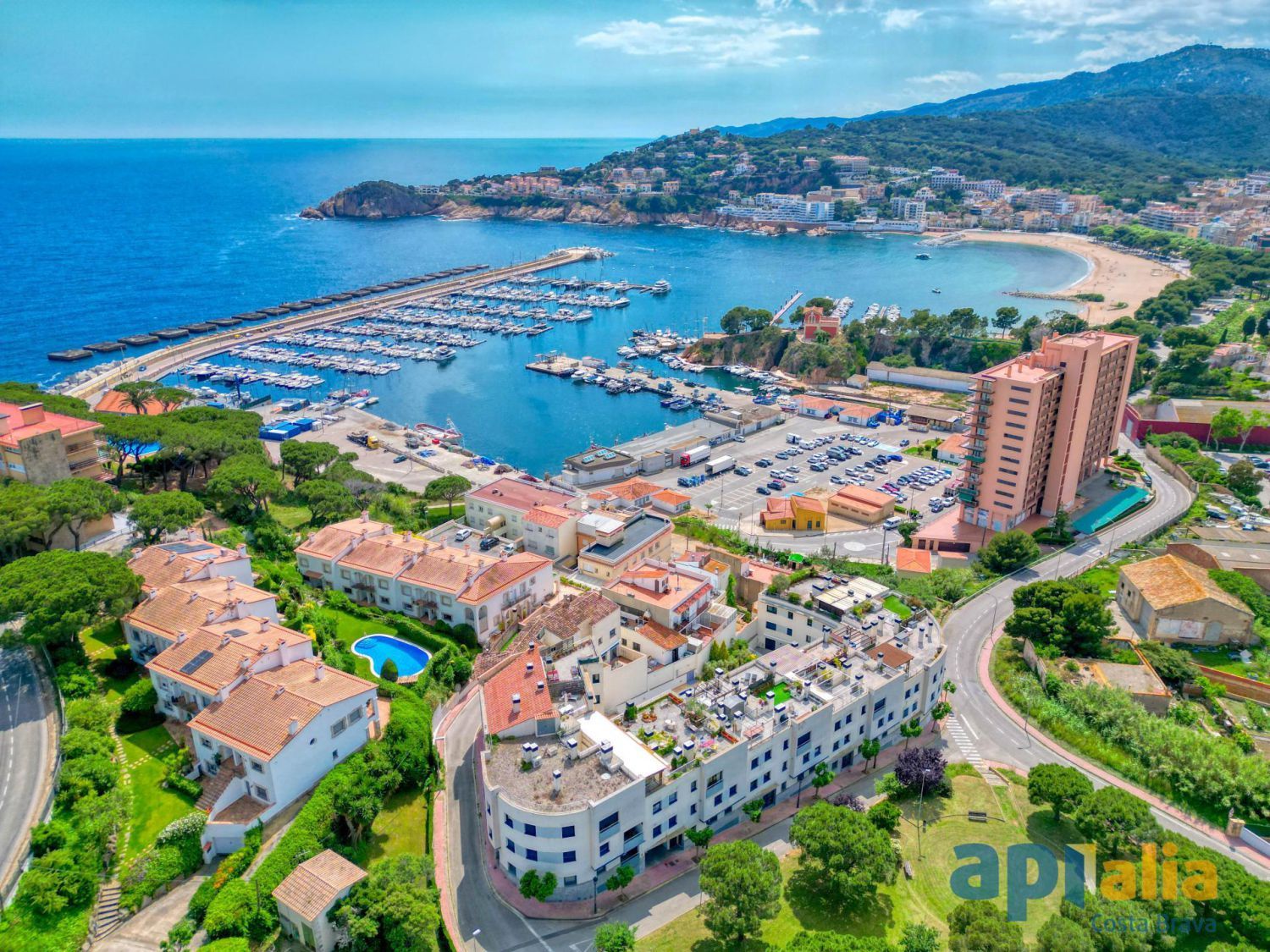 Vista exterior de Piso en venta en Aiguaviva con Calefacción y Piscina comunitaria