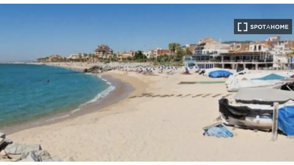 Außenansicht von Wohnungen zur untervermieten in Vilassar de Mar mit Klimaanlage, Terrasse und Möbliert