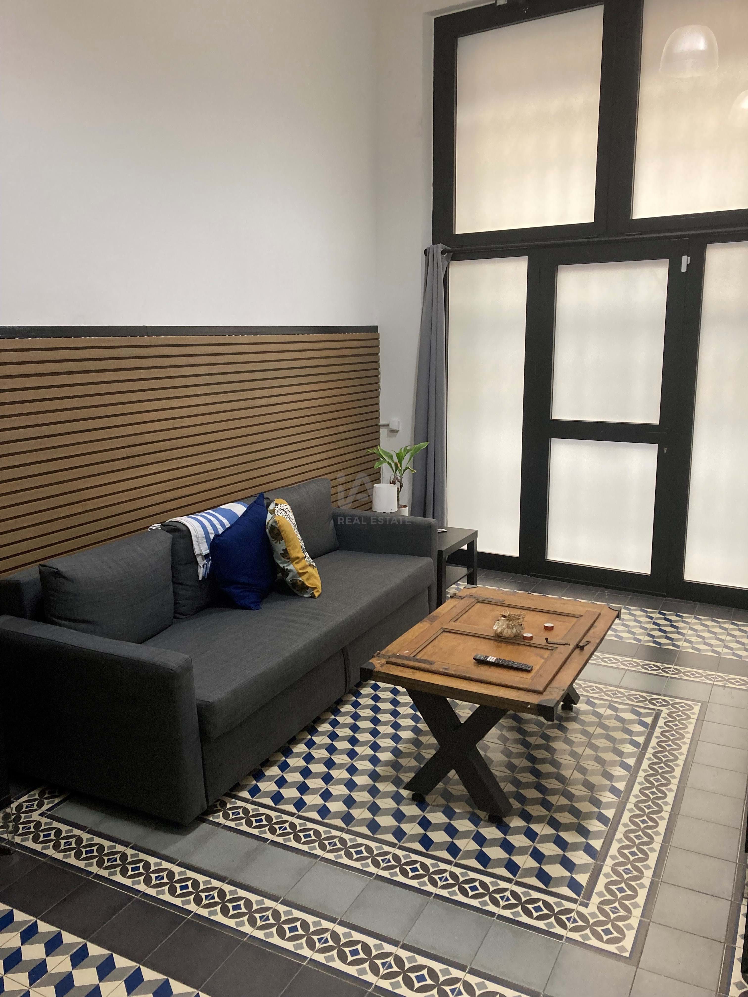 Sala d'estar de Dúplex en venda en  Barcelona Capital amb Aire condicionat