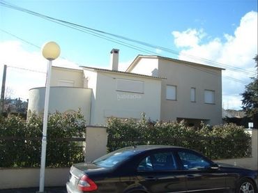 Maison rustique avec jardin à vendre à Carrer de la Torre 3