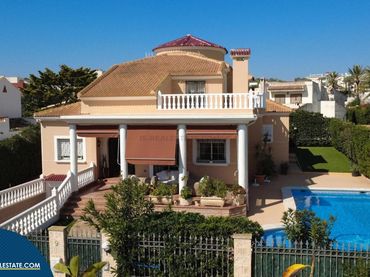 Xalet amb jardí en venda a La Mata